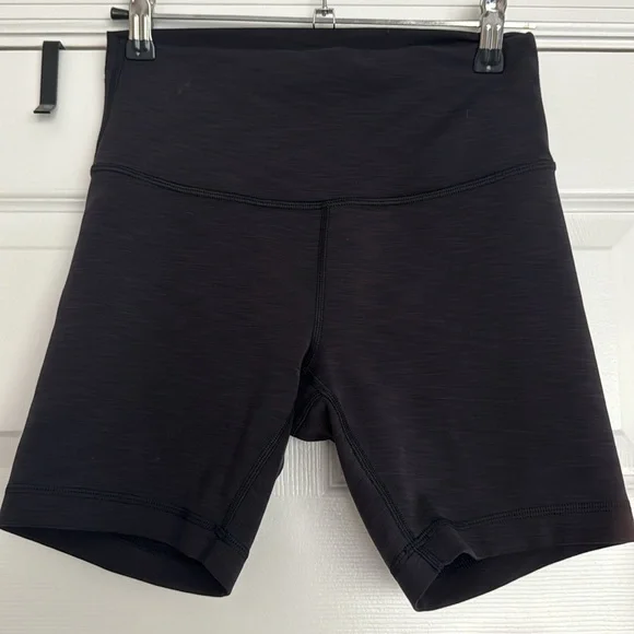 lululemon athletica wunder train 6” bike short - Picture 2 of 2